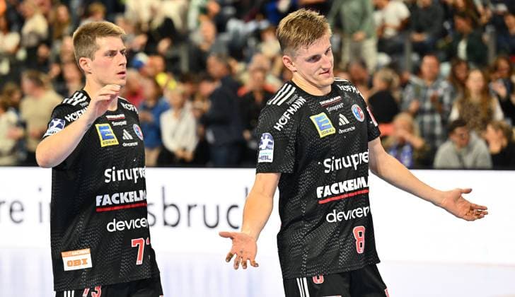 04 10 2025 Handball 1 Bundesliga DAIKIN HBL Season 2025 2026 07 Matchday HC Erlangen Metropolregion Nuremberg HCE Füchse Berlin xwoxzix Viggo Kristjansson 73, HC Erlangen HCE Sander Andreassen Overjordet 8, HC Erlangen HCE disappointed Disappointment after the end of the match