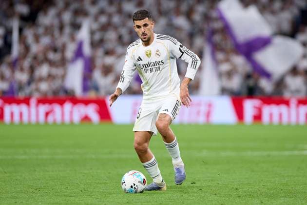 October 4, 2025, Madrid, Madrid, Spain: Daniel Ceballos of Real Madrid CF during La Liga football match between Real Madrid CF v Villareal CF at Santiago Bernabeu Stadium in Madrid, Spain, October 4, 2025 Madrid Spain - ZUMAa206 20251004_zsp_a206_033 Copyright: xRubenxAlbarranx