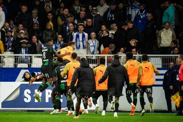 FOOTBALL : AJ Auxerre vs RC Lens - Ligue 1 - JournÃ e 7 - 04 10 2025 Joie des joueurs du RC Lens aprÃ s le but de Abdallah Sima (RC Lens) AuxerreFrance  Copyright: xBaptistexAutissierx