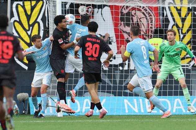 GER, 1 FBL Bayer 04 Leverkusen vs 1 FC Union Berlin 04 10 2025, BayArena, Leverkusen, GER, 1 FBL Bayer 04 Leverkusen vs 1 FC Union Berlin , in the picture scoring chance by header from Malik Tillmann Leverkusen 10 , nordphotoxGmbHx xMeuter nph00351