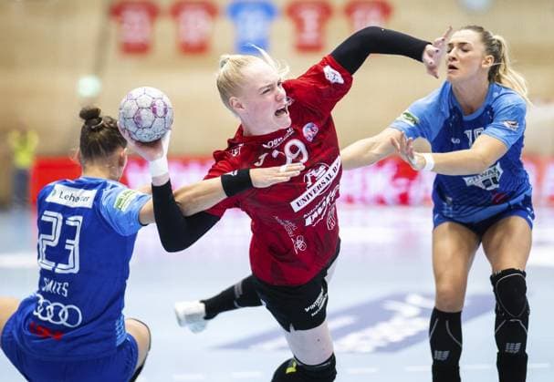 HANDBALL WOMEN 1 BUNDESLIGA 4 SPIELTAG THC SPORT UNION NECKARSULM FOR EDITORIAL PURPOSES ONLY EDITORIAL USE ONLY p 04 10 2025 Bad Langensalza Handball Frauen 1 Bundesliga Frauen Saison 2025 2026 Salzhalle 4 Spieltag Thüringer HC Sport Union Neckarsulm in photo Johanna Reichert 29 Thuringian HC in duel with Munia Smits 23 Sport Union Neckarsulm and Paulina UÅcinowicz 78 Sport Union Neckarsulm Germany Thuringia Bad Langensalza Copyright SaschaxFromm Copyright: SaschaxFromm doc82ok52wyxo81f8x0timb ,EDITORIAL USE ONLY Copyright: SaschaxFromm