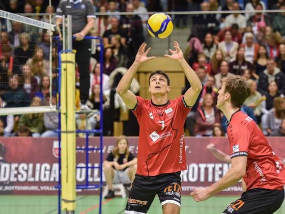 Milan Kvrzic TV Rottenburg, 07 , Dominik Marjanovic TV Rottenburg, 01 TV Rottenburg vs SV Schwaig, Volleyball, 2 Bundesliga Sued, Matchday 3, Match 5524, Season 2025 2026, 04 10 2025, TV Rottenburg vs SV Schwaig, Volleyball, 2 Bundesliga Sued, Matchday 3, Match 5524, Season 2025 2026, 04 10 2025 Rottenburg Copyright: xEibner-Pressefoto RalphxKunzex EP_RKE