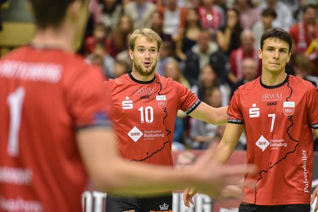 joy, jubilation, Jannik Lehmann TV Rottenburg, 10 , Milan Kvrzic TV Rottenburg, 07 TV Rottenburg vs SV Schwaig, Volleyball, 2 Bundesliga Sued, Matchday 3, Match 5524, Season 2025 2026, 04 10 2025, TV Rottenburg vs SV Schwaig, Volleyball, 2 Bundesliga Sued, Matchday 3, Match 5524, Season 2025 2026, 04 10 2025 Rottenburg Copyright: xEibner-Pressefoto RalphxKunzex EP_RKE