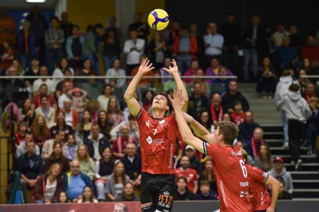 Milan Kvrz06ic TV Rottenburg, 07 , right tvr TV Rottenburg vs SV Schwaig, Volleyball, 2 Bundesliga Sued, Matchday 3, Match 5524, Season 2025 2026, 04 10 2025, TV Rottenburg vs SV Schwaig, Volleyball, 2 Bundesliga Sued, Matchday 3, Match 5524, Season 2025 2026, 04 10 2025 Rottenburg Copyright: xEibner-Pressefoto RalphxKunzex EP_RKE