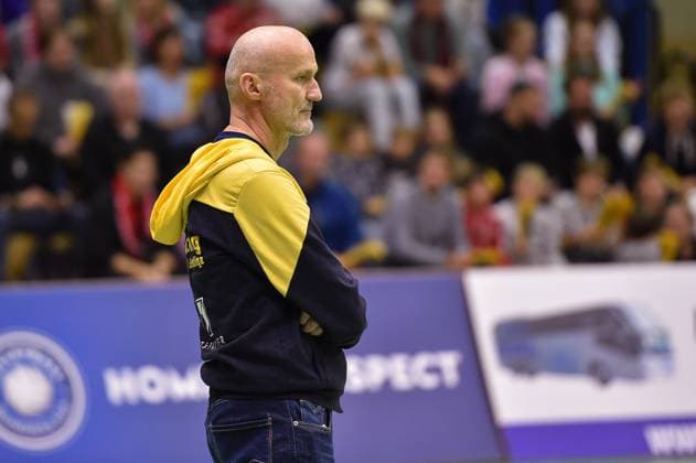Milan Maric SV Schwaig, Coach TV Rottenburg vs SV Schwaig, Volleyball, 2 Bundesliga Sued, Matchday 3, Match 5524, Season 2025 2026, 04 10 2025, TV Rottenburg vs SV Schwaig, Volleyball, 2 Bundesliga Sued, Matchday 3, Match 5524, Season 2025 2026, 04 10 2025 Rottenburg Copyright: xEibner-Pressefoto RalphxKunzex EP_RKE
