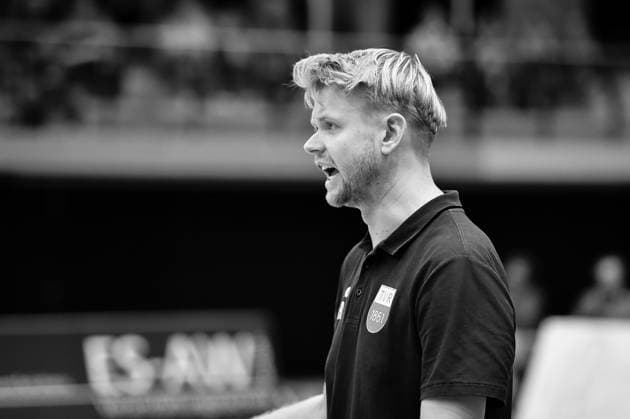 Jan Scheuermann TV Rottenburg, Coach TV Rottenburg vs SV Schwaig, Volleyball, 2 Bundesliga Sued, Matchday 3, Match 5524, Season 2025 2026, 04 10 2025, TV Rottenburg vs SV Schwaig, Volleyball, 2 Bundesliga Sued, Matchday 3, Match 5524, Season 2025 2026, 04 10 2025 Rottenburg Copyright: xEibner-Pressefoto RalphxKunzex EP_RKE