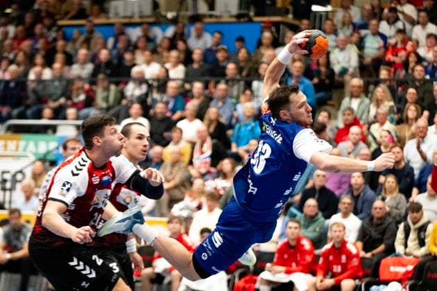 Merlin Fuss HBW Balingen Weilstetten, 13 , against Frieder Bandlow HSG Nordhorn Lingen, 02 , Christian Wilhelm HSG Nordhorn Lingen, 03 HBW Balingen Weilstetten vs HSG Nordhorn Lingen, Handball, 2 Bundesliga, Matchday 6, Season 2025 2026, 04 10 2025 Eibner Pressefoto Andreas Ulmer HBW Balingen Weilstetten vs HSG Nordhorn Lingen, Handball, 2 Bundesliga, Matchday 6, Season 2025 2026, 04 10 2025 Balingen Copyright: xEibner-Pressefoto AndreasxUlmerx EP_AUR
