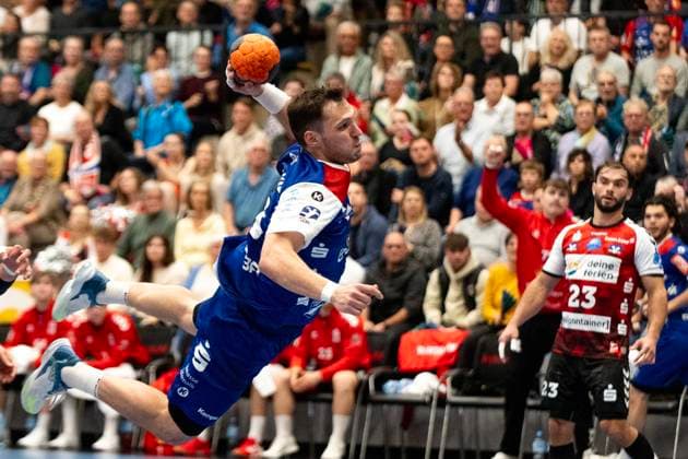 Merlin Fuss HBW Balingen Weilstetten, 13 HBW Balingen Weilstetten vs HSG Nordhorn Lingen, Handball, 2 Bundesliga, Matchday 6, Season 2025 2026, 04 10 2025 Eibner Pressefoto Andreas Ulmer HBW Balingen Weilstetten vs HSG Nordhorn Lingen, Handball, 2 Bundesliga, Matchday 6, Season 2025 2026, 04 10 2025 Balingen Copyright: xEibner-Pressefoto AndreasxUlmerx EP_AUR