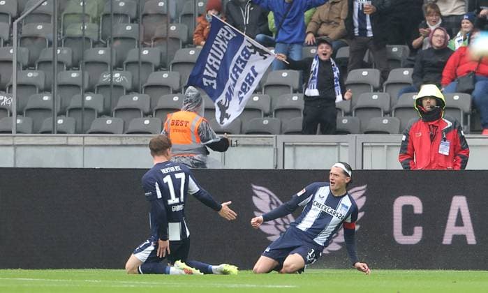 Fabian Reese cheers prematurely after offside goal for 1 0 with Sebastian Grönning Joy Emotion Cheering Sport Soccer Football DFL 2 Bundesliga Men 8 Matchday Season 2025 2026 04 10 2025 Hertha BSC Berlin vs Preußen Münster DFL regulations prohibit any use of photographs as image sequences and or quasi video