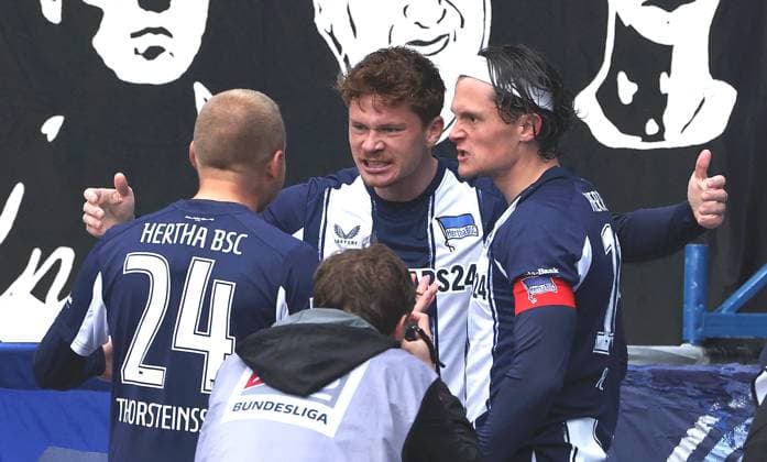 Sebastian Grönning cheers after 2 0 with Jon Dagur Thorsteinsson, Fabian Reese joy emotion jubilation sport football soccer soccer DFL 2 Bundesliga men 8 matchday season 2025 2026 04 10 2025 Hertha BSC Berlin vs Preußen Münster DFL regulations prohibit any use of photographs as image sequences and or quasi video