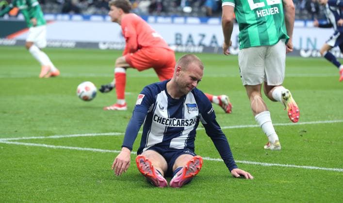 Jon Dagur Thorsteinsson disappointed after missed goal chance Disappointment Sport Football Soccer DFL 2 Bundesliga Men 8 Matchday Season 2025 2026 04 10 2025 Hertha BSC Berlin vs Preußen Münster DFL regulations prohibit any use of photographs as image sequences and or quasi video