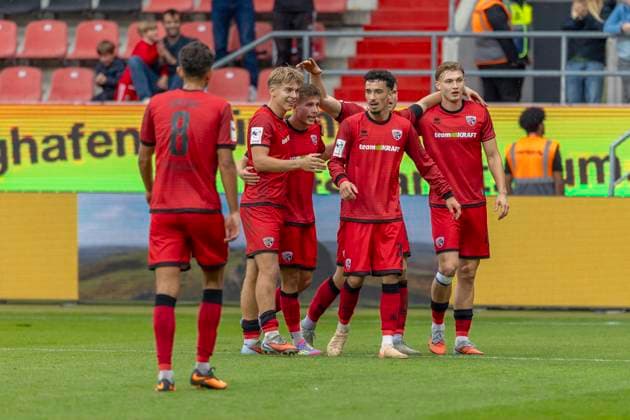 Ingolstadt, Germany 04 October 2025 3 Liga 2025 2026 FC Ingolstadt 04 vs SSV Ulm In the picture 3 from left goal scorer Davide Danilo Sekulovic FCI cheers with his teammates after his goal to 4 1, DFB regulations prohibit any use of photographs as image sequences and or quasi video Audi Sportpark Bayern Copyright: xFotostandx xSchäferx