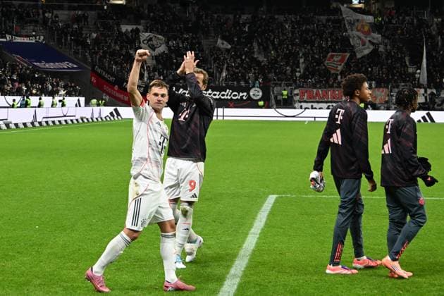 04 10 2025, xsltx, Soccer 1 Bundesliga, Eintracht Frankfurt FC Bayern Munich v l jubilation, joy about the victory Joshua Kimmich FC Bayern Muenchen Harry Kane FC Bayern Muenchen DFL DFB REGULATIONS PROHIBIT ANY USE OF PHOTOGRAPHS as IMAGE SEQUENCES and or QUASI VIDEO Frankfurt am Main