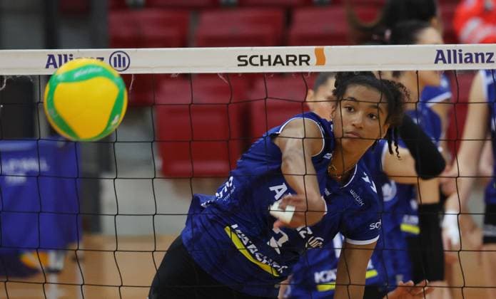 Stuttgart , Volleyball Hummel Cup Allianz MTV Stuttgart vs Viteos NUC Neuchatel , Leilani Slacanin Allianz