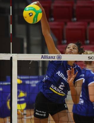 Stuttgart , Volleyball Hummel Cup Allianz MTV Stuttgart vs Viteos NUC Neuchatel , Leilani Slacanin Allianz