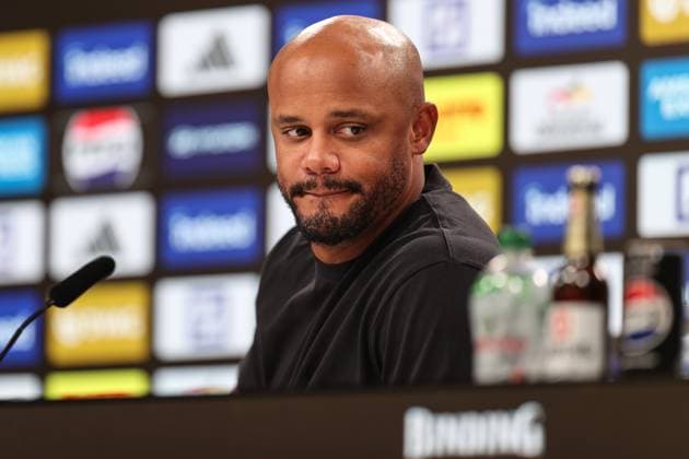 Vincent Kompany FC Bayern Muenchen, Head Coach at the press conference after the victory in Frankfurt, GER, Eintracht Frankfurt vs 1 FC Bayern Muenchen, 1 Bundesliga, Matchday 6, 2025 2026, 04 10 2025, DFL REGULATES PROHIBIT ANY USE OF PHOTOGRAPHS AS IMAGE SEQUENCES AND OR QUASI VIDEO, GER, Eintracht Frankfurt vs 1 FC Bayern Muenchen, 1 Bundesliga, Matchday 6, 2025 2026, 04 10 2025 Frankfurt Copyright: xEibner-Pressefoto JanxPrihodax EP_JPA