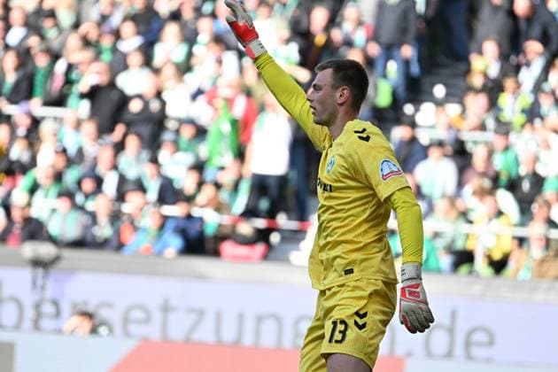 GER, 1 FBL, SV Werder Bremen vs FC St Pauli 04 10 2025, Weserstadion, Bremen, GER, 1 FBL, SV Werder Bremen vs FC St Pauli im Bild Karl Hein Werder Bremen 13 nordphotoxGmbHxx xKokenge nph00001