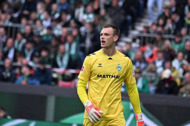 GER, 1 FBL, SV Werder Bremen vs FC St Pauli 04 10 2025, Weserstadion, Bremen, GER, 1 FBL, SV Werder Bremen vs FC St Pauli im Bild Karl Hein Werder Bremen 13 nordphotoxGmbHxx xKokenge nph00001