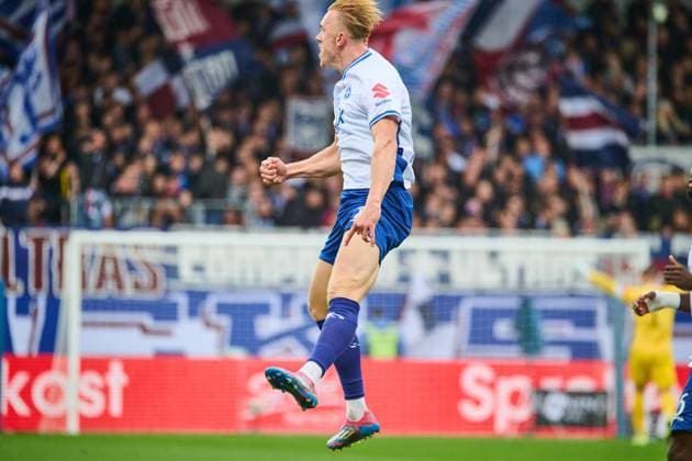 04 10 2025, Soccer, Men, 2 BL Bundesliga , Season 2025 2026, Holstein Kiel SV Darmstadt 98, 8 Matchday Isac Lidberg Goal celebration Kiel, Holstein Stadion Holstein Stadion Schleswig Holstein Germany