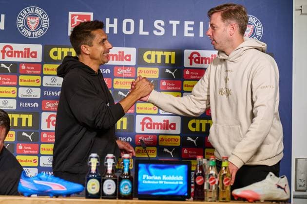 04 10 2025, Football, Men, 2 BL Bundesliga , Season 2025 2026, Holstein Kiel SV Darmstadt 98, 8 Matchday Coach Marcel Rapp Kiel and Florian Kohfeldt Kiel, Holstein Stadion Holstein Stadion Schleswig Holstein Germany