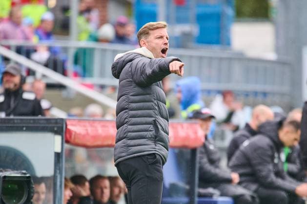 04 10 2025, Football, Men, 2 BL Bundesliga , Season 2025 2026, Holstein Kiel SV Darmstadt 98, 8 Matchday Coach Florian Kohfeldt Darmstadt Kiel, Holstein Stadion Holstein Stadion Schleswig Holstein Germany