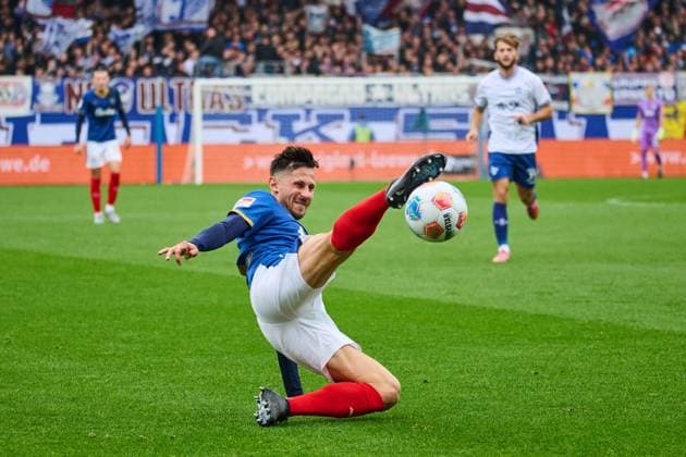 04 10 2025, Football, Men, 2 BL Bundesliga , Season 2025 2026, Holstein Kiel SV Darmstadt 98, 8 Matchday Captain Steven Skrzybski Kiel, Holstein Stadion Holstein Stadion Schleswig Holstein Germany