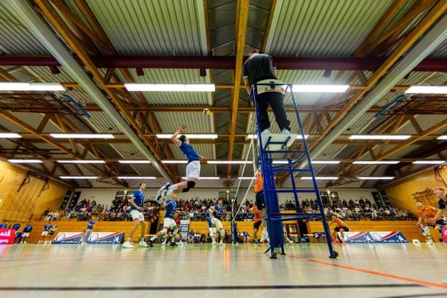 04 10 2025, GER, Volleyball, 2 BL Maenner Sued, Season 2025 2026, Blue Volleys Gotha TSV 1860 Muehldorf a Inn Christoph Assmann Blue Volleys Gotha 99867 Gotha Sporthalle Sportanlage Ernesti Thüringen Germany