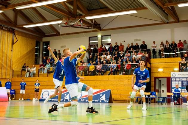 04 10 2025, GER, Volleyball, 2 BL Maenner Sued, Season 2025 2026, Blue Volleys Gotha TSV 1860 Muehldorf a Inn Hannes Krochmann Blue Volleys Gotha 99867 Gotha Sporthalle Sportanlage Ernesti Thüringen Germany