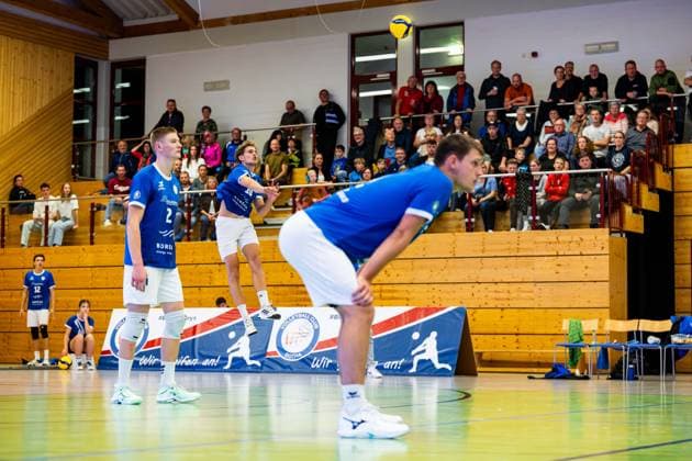 04 10 2025, GER, Volleyball, 2 BL Maenner Sued, Season 2025 2026, Blue Volleys Gotha TSV 1860 Muehldorf a Inn Lauritz Jastrow Blue Volleys Gotha 99867 Gotha Sporthalle Sportanlage Ernesti Thüringen Germany