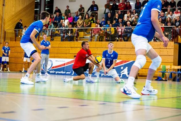 04 10 2025, GER, Volleyball, 2 BL Maenner Sued, Season 2025 2026, Blue Volleys Gotha TSV 1860 Muehldorf a Inn Len Spankowski Blue Volleys Gotha 99867 Gotha Sporthalle Sportanlage Ernesti Thüringen Germany