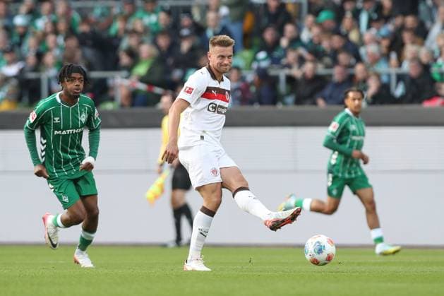 04 10 2025, xtgx, Soccer 1 Bundesliga, SV Werder Bremen FC St Pauli, v l Hauke Wahl St Pauli, 5 DFL DFB REGULATIONS PROHIBIT ANY USE OF PHOTOGRAPHS as IMAGE SEQUENCES and or QUASI VIDEO Bremen