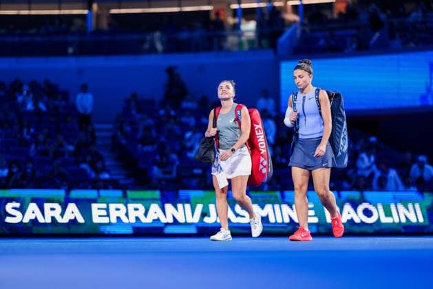 BEIJING, CHINA - OCTOBER 05: Sara Errani and Jasmine Paolini of Italy arrive at the court for the Women s Doubles Final match against Miyu Kato of Japan and Fanny Stollar of Hungary on day 14 of the 2025 China Open at the National Tennis Center on October 5, 2025 in Beijing, China.  Copyright: xVCGx 111595189884