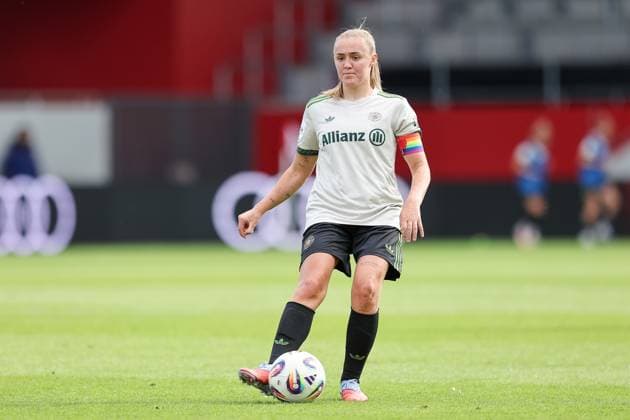 Georgia Stanway FC Bayern Muenchen, 31 with ball, GER, FC Bayern Muenchen vs SV Werder Bremen, Football, Google Pixel Frauen Bundesliga, 5 Spieltag, Saison 2025 2026, 04 10 2025, DFL DFB REGULATIONS PROHIBIT ANY USE OF PHOTOGRAPHS as IMAGE SEQUENCES and or QUASI VIDEO, GER, FC Bayern Muenchen vs SV Werder Bremen, Football, Google Pixel Frauen Bundesliga, 5 Spieltag, Saison 2025 2026, 04 10 2025 Muenchen Copyright: xEibner-Pressefoto JennixMaulx EP_JML