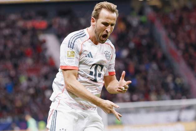 Harry Kane FC Bayern Muenchen, 9 , cheering after his goal to 2 0, jubilant, cheering, jubilating, emotions 04 10 2025, Football, 1 Bundesliga, Eintracht Frankfurt FC Bayern München, GER, Frankfurt am Main, Deutsche Bank Park, DFL REGULATIONS PROHIBIT ANY USE OF PHOTOGRAPHS AS IMAGE SEQUENCES AND OR QUASI VIDEO Copyright: HMBxMedia xHeikoxBecker