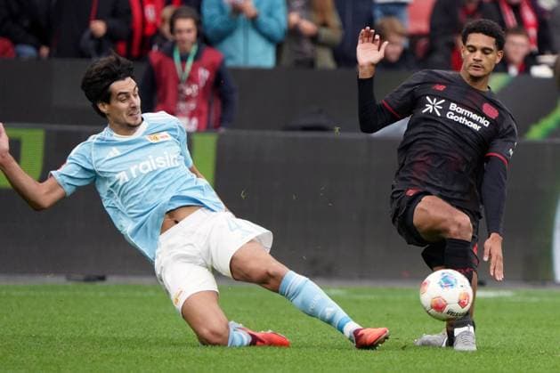 Soccer, 1 Bundesliga, Season 2025 2026, Bayer 04 Leverkusen 1 FC Union Berlin 04 10 2025, Bayarena Leverkusen Diogo Leite Union Berlin, Jarell Amorin Quansah, , Bayer 04 Leverkusen ,