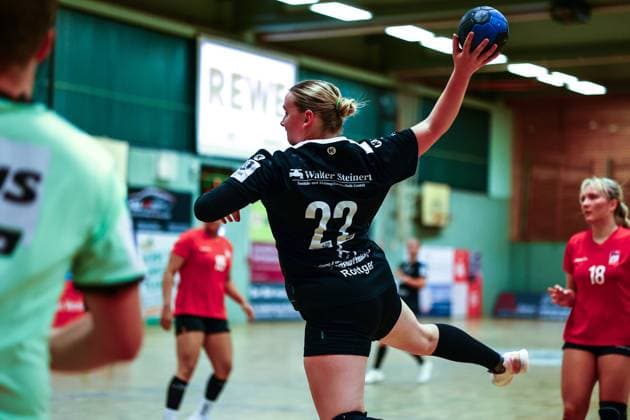 Handball I Women I Season 2025 2026 I 3 Liga Nord I 4 Matchday I SV Henstedt Ulzburg HSG Blomberg Lippe II I 04 10 2025 Lina Röttger 22, SV Henstedt Ulzburg Copyright: xLobeca RalfxHomburgx
