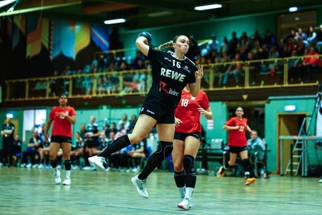 Handball I Women I Season 2025 2026 I 3 Liga Nord I 4 Matchday I SV Henstedt Ulzburg HSG Blomberg Lippe II I 04 10 2025 Annika Günther 15, SV Henstedt Ulzburg Copyright: xLobeca RalfxHomburgx