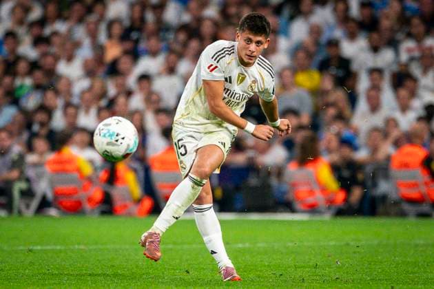 La Liga - Real Madrid v Villarreal Match Real Madrid CF’s Arda Guler during in La Liga Real Madrid v Villarreal match. October 4, 2025. Photo by Toni Garrido ALTERPHOTOS ABACAPRESS.COM Madrid Spain  Copyright: xAlterPhotos ABACAx