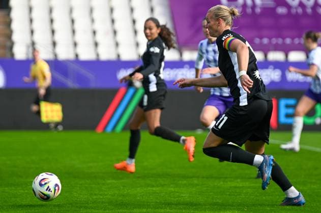 Alexandra Popp Google Pixel Women Bundesliga SGS Essen Vfl Wolfsburg 04 10 2025 Alexandra Popp VfL Wolfsburg google Pixel Women Bundesliga, 05 Matchday, SGS Essen vs VfL Wolfsburg on October 04, 2025 at Stadion an der Hafenstraße, Essen Final Score 0 8 in front of 2 023 spectators