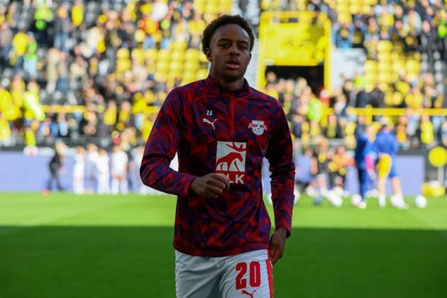 Dortmund, Germany 04 October 2025 1 BL 2025 2026 Borussia Dortmund vs RB Leipzig In the picture Assan Ouedraogo RB at the Warm Up DFL regulations prohibit any use of photographs as image sequences and or quasi video Signal Iduna Park Nordrhein Westfalen Copyright: xFotostandx xFantinix