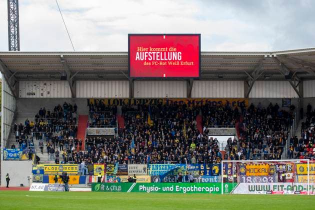 GER, Erfurt, Soccer, Regionalliga Nordost, Matchday 11, FC Rot Weiss Erfurt vs 1 FC Lokomotive Leipzig in the picture from left, Lok Leipzig guest block before the match 05 10 2025, Steigerwaldstadion Erfurt DFB REGULATIONS PROHIBIT ANY USE OF PHOTOGRAPHS AS IMAGE SEQUENCES AND OR QUASI VIDEO, Copyright: HMBxMedia PaulxFritz