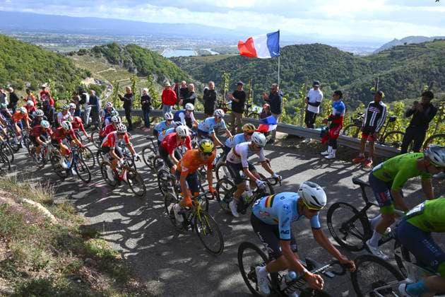 UEC 2025 Road European Championship, EM, Europameisterschaft Drome-Ardeche 05 10 2025 GUILHERAND-GRANGES, FRANCE - OCTOBER 05 : Pogacar Tadej (Slovenia), Evenepoel Remco (Belgium) and teammates during the Men Elite cycling road race of the 2025 UEC Road European Championship Drome-Ardeche 10th edition an UCI Continental Championships cycling race of 202.5 km with start in Privas and finish in Guilherand-Granges on October 5, 2025 in Guilherand-Granges, France, 05 10 2025 Guilherand-Granges France  Copyright: xVincentxKalutx