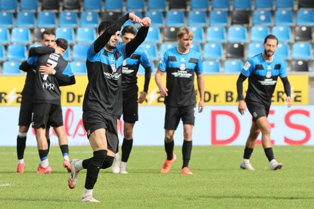 Goal for 1 0 by Ismail Harnafi FSV Frankfurt, No. 1 , Goal celebration with sign to the stands , Regionalliga, FSV Frankfurt Stuttgarter Kickers, Soccer Regionalliga Südwest 25 26, Matchday 11, Season 2025 2026, 05 10 2025, Frankfurt PSD Bank Arena Germany