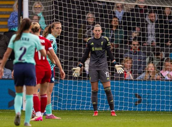 Football - FA Women™s Super League - London City Lionesses FC v Liverpool FC Women LONDON, ENGLAND - Sunday, October 5, 2025: Liverpool s goalkeeper Rafaela Borggräfe reacts after a penalty is awarded during the FA Women™s Super League match between London City Lionesses FC and Liverpool FC Women at Hayes Lane. (Photo by David Rawcliffe Propaganda) LONDON Hayes Lane GREATER LONDON ENGLAND  Copyright: xPropagandax P2025-10-05-London_City_Liverpool_W-104
