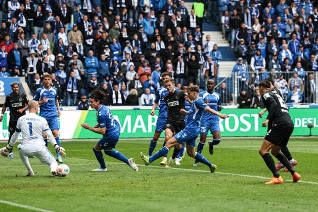 Goalscorer Tom Zimmerschied SV Elversberg,29 scores to 0 2 2 Soccer Bundesliga Season 2025 2026 1 FC Magdeburg vs SV 07 Elversberg at the Avnet Arena in Magdeburg Action,Soccer,Man,Men,Germany,05 10 2025