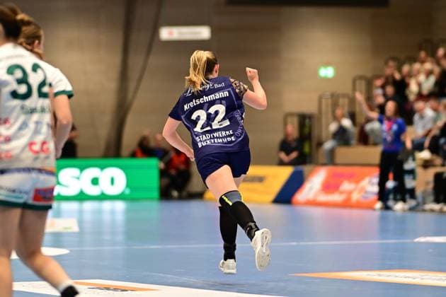 Handball I Women I Season 2025 2026 I 1 HBF I 4 Matchday I Buxtehuder SV FRISCH AUF Göppingen I 05 10 2025 Cheers, excitement, enthusiasm, euphoria, joy, happiness, cheerfulness at Levke Kretschmann 22, Buxtehuder Sportverein Buxtehude Halle Nord Niedersachsen Germany Copyright: xLobeca FelixxSchlikisx