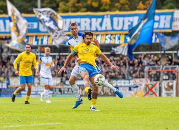 Soccer, Men, Season 2025 2026, Regionalliga Nordost 11 Matchday , FSV 63 Luckenwalde FC Carl Zeiss Jena, f l Moritz Fritz Jena , Andreas Pollasch Luckenwalde , 05 10 2025, Copyright: xSebastianxRäppold MatthiasxKochx