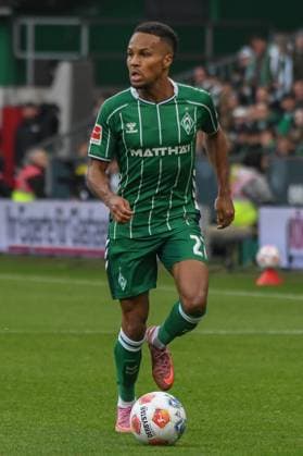 27 Felix Agu Bremen on the ball Germany , Bremen , Weserstadion , Football , 1 Bundesliga , SV Werder Bremen FC St Pauli