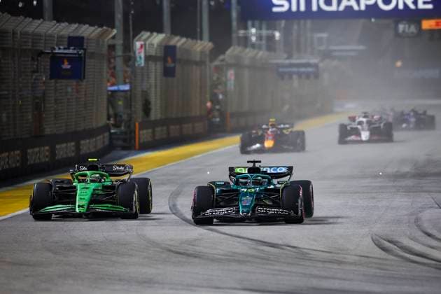 F1 - SINGAPORE GRAND PRIX 2025 05 BORTOLETO Gabriel (bra), Stake F1 Team Kick C45, 18 STROLL Lance (can), Aston Martin F1 Team AMR25, action during the 2025 Formula 1 Singapore Grand Prix, 18th round of the 2025 FIA Formula One World Championship, WM, Weltmeisterschaft from October 3 to 5, 2025 on the Marina Bay Street Circuit, in Singapore - SingaporeSingapore  Copyright: xEricxAlonsox