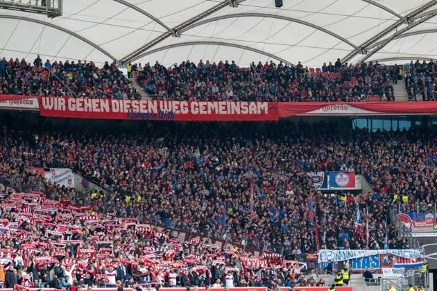 Transparent, fan poster, banner, poster, banner, 1 FC Heidenheim Fans Wir gehen Diesen Weg Gemeinsam, Kaempfen Witti GER, VfB Stuttgart vs 1 FC Heidenheim, Football, Men, 1 Bundesliga, 6 Matchday, Season 2025 2026, 05 10 2025, DFL DFB REGULATES PROHIBIT ANY USE OF PHOTOGRAPHS AS IMAGE SEQUENCES AND OR QUASI VIDEO, GER, VfB Stuttgart vs 1 FC Heidenheim, Football, Men, 1 Bundesliga, Matchday 6, Season 2025 2026, 05 10 2025 Stuttgart Copyright: xEibner-Pressefoto WolfgangxFrankx EP_WFK